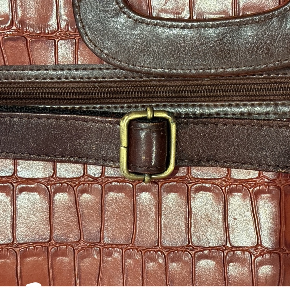 90s MARC CHANTEL BROWN CROCODILE-EMBOSSED & LEATHER TRIM CASE EMBOSSED HARDWARE - Picture 14 of 15